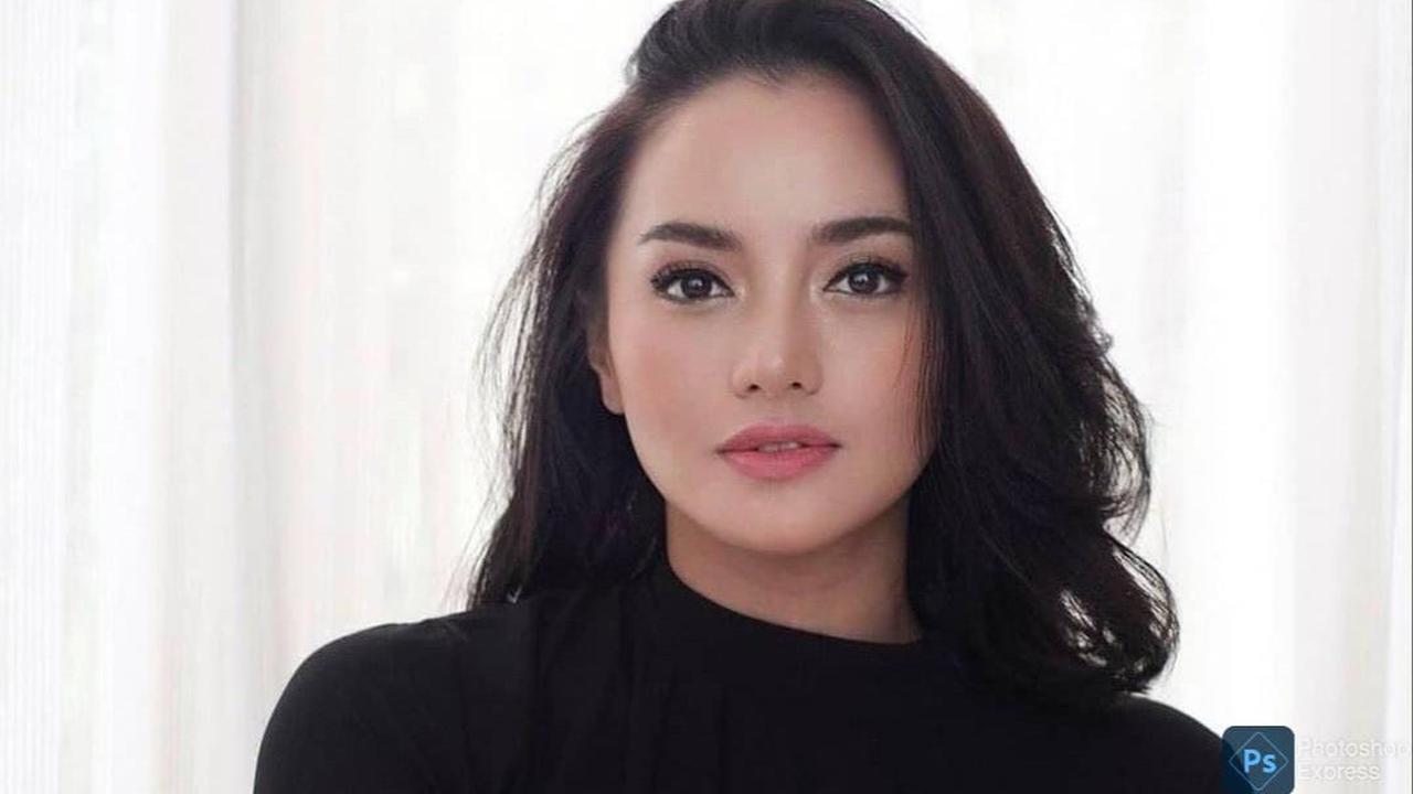 Makin Stunning, Potret Jasmine Abeng Putri Cantik Ririn Ekawati  Sudah Genap 20 Tahun & Kini Kuliah di Amerika
