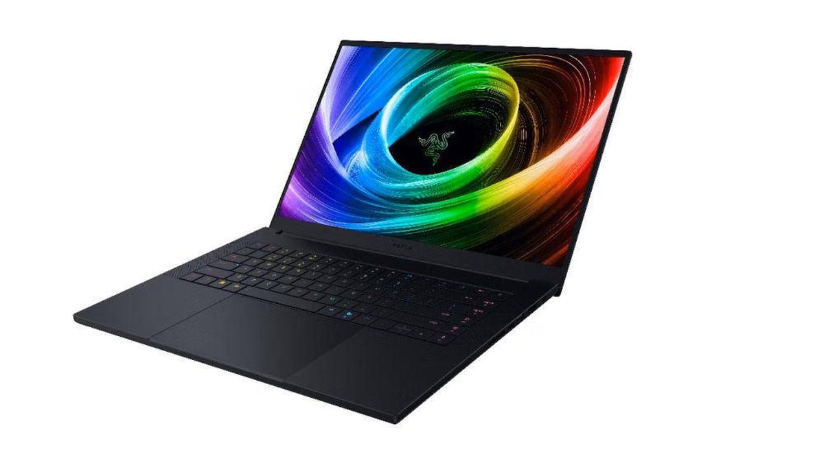 Harga Razer Blade 16, Laptop Gaming OLED 240Hz Paling Revolusioner dengan Performa Brutal