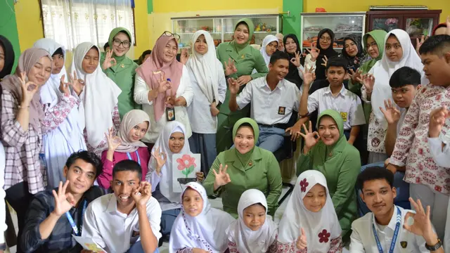Cerita BKKBN Aceh Kunjungi Siswa Disabilitas di SLB dengan Program GenRe Sabe Saweu. Foto: BKKBN Aceh.