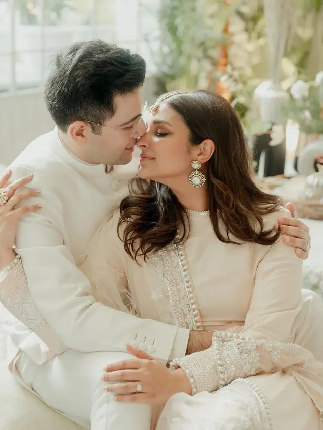 Parineeti Chopra tunangan , turut dihadiri Priyanka Chopra (Foto: Instagram parineetichopra)