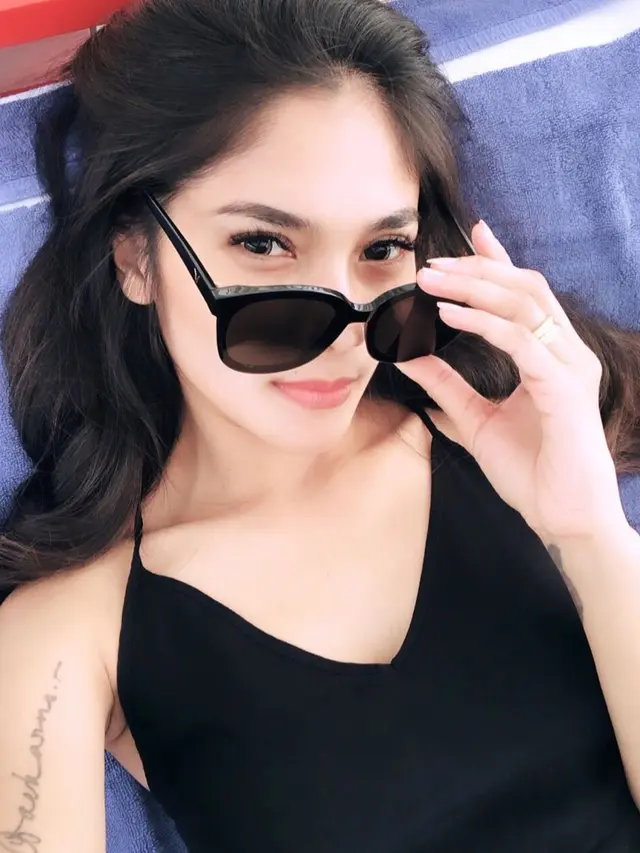 Ribut dengan Vannesa Angel, Ini 7 Potret Terbaru Pesinetron Garneta Haruni