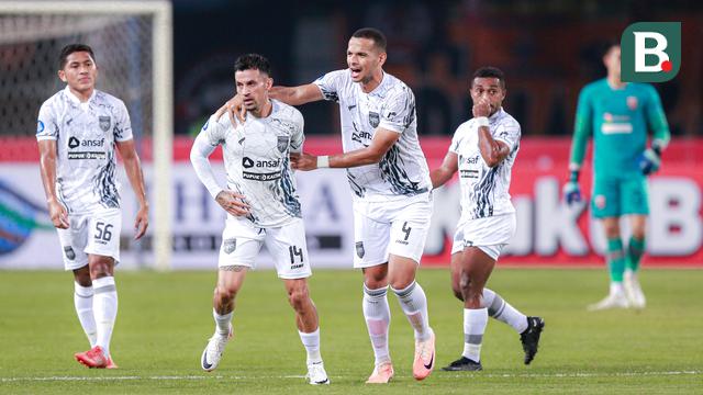 Persija Jakarta Vs Borneo FC Samarinda.