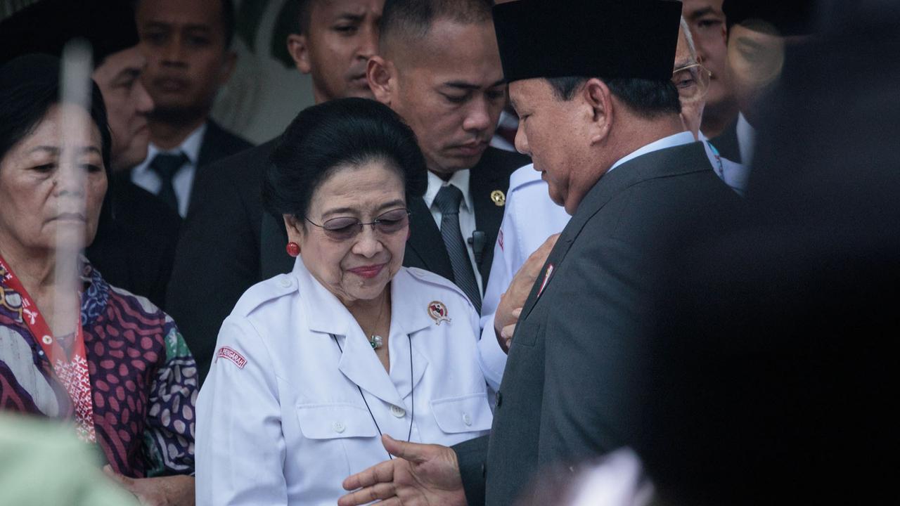 FOTO: Momen Pertemuan Prabowo, Gribran dan Megawati di Gedung Pancasila