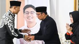 Momen pertemuan Agus Yudhoyono dengan Ridwan Kamil diunggah di akun Instagram terverifikasinya pada Kamis (9/6/2022). (FOTO: instagram.com/@agusyudhoyono)