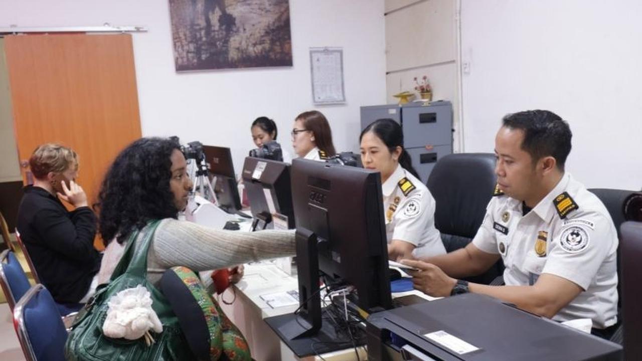 Bali Berikan Izin Tinggal Darurat Bagi Ratusan WNA Terdampak Konflik Timur Tengah