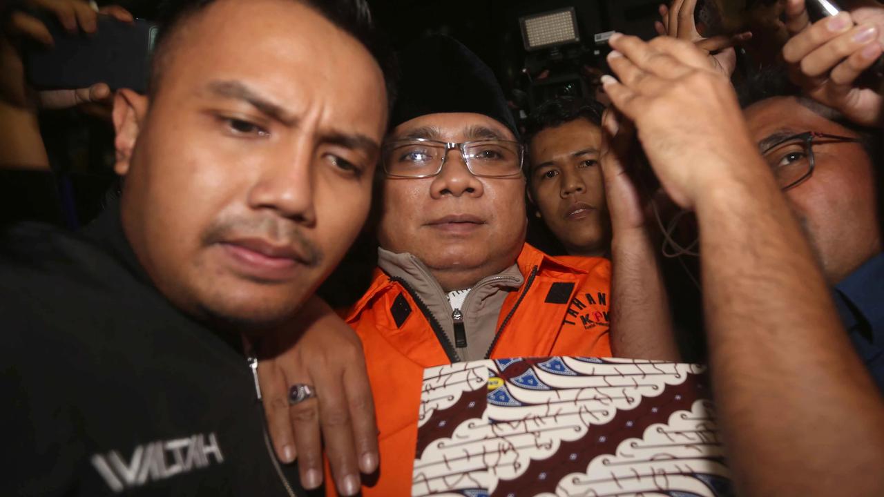 FOTO: KPK Resmi Menahan Yaqut Cholil Qoumas dalam Kasus Dugaan Korupsi Haji