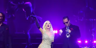 Christina Aguilera memulai residensinya di Voltaire - The Venetian Resort Las Vegas pada Sabtu, 30 Desember malam.