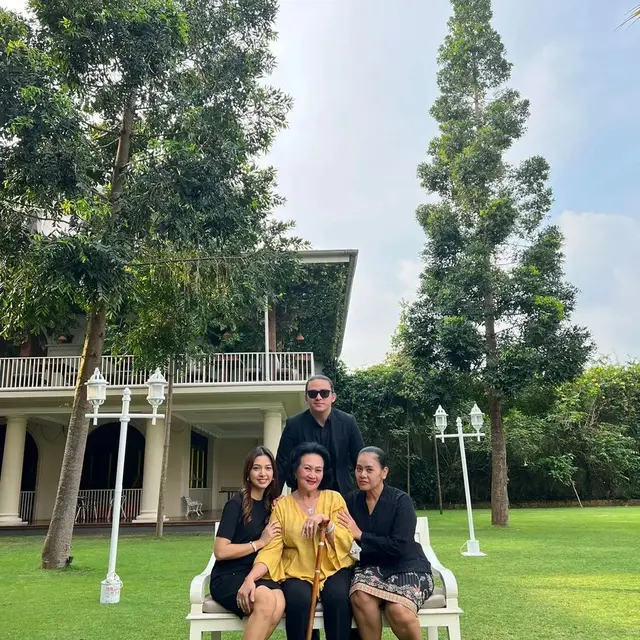 Syuting Terpaksa Menikahi Tuan Muda episode terakhir (Foto: Instagram @lindanirinreal)
