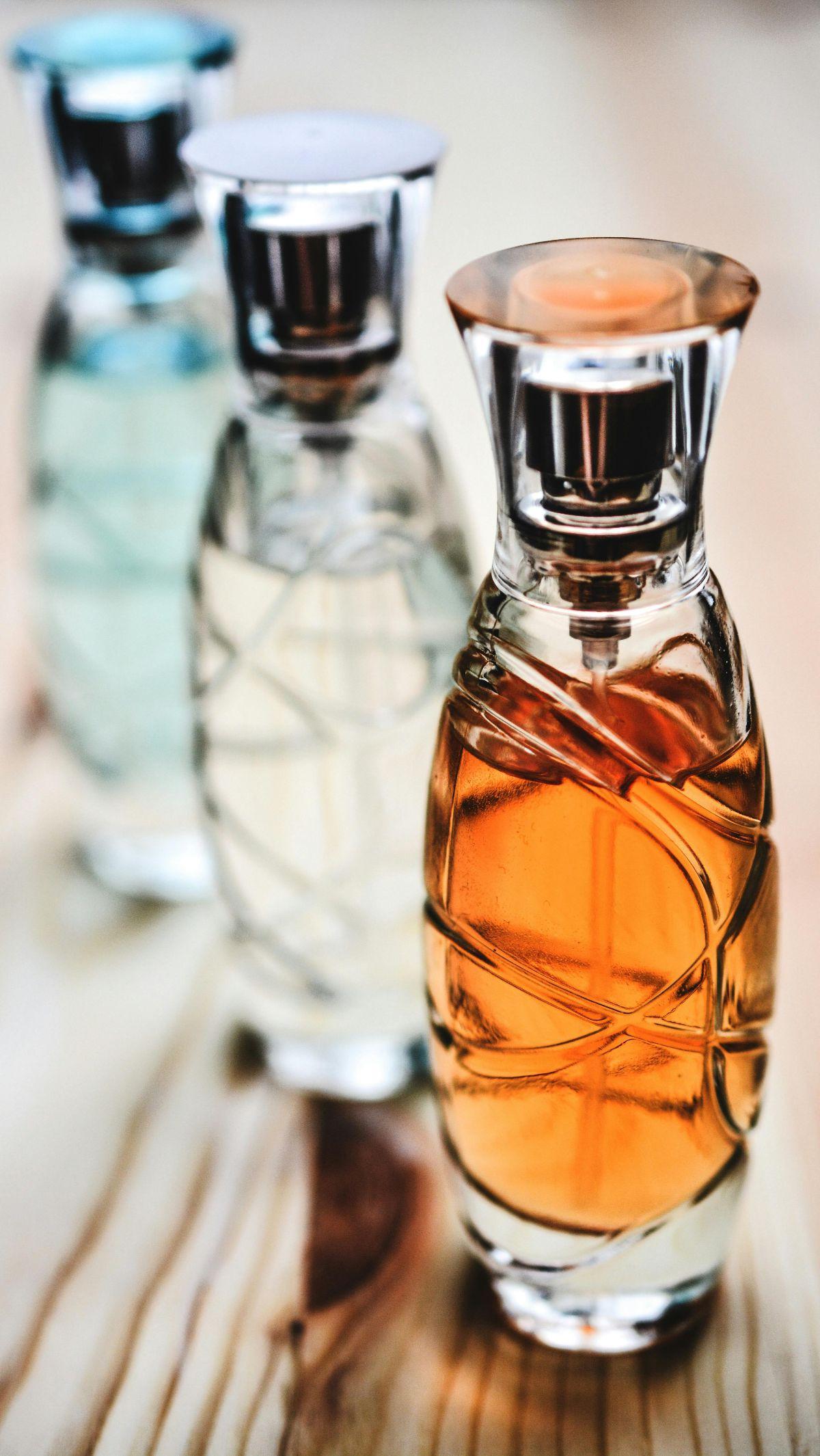 <b>Pilih Cologne Body Mist untuk Harga Lebih Ekonomis.</b>