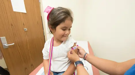 Kemenkes Tunggu Rekomendasi ITAGI dan IDAI untuk Menentukan Jadwal Vaksinasi COVID-19 untuk Anak Usia 6-11 Tahun