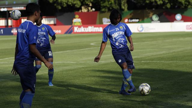 Persib Latihan di PTIK