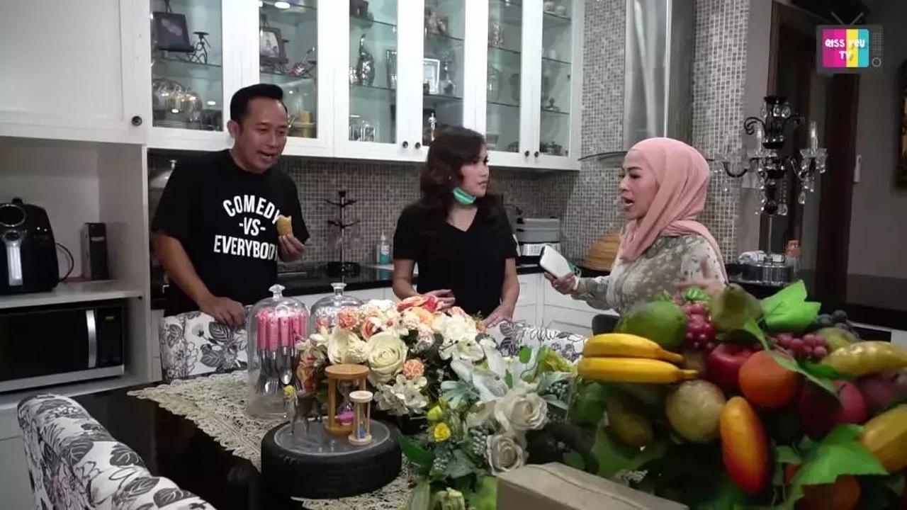 5 Potret Dapur di Istana Megah Denny Cagur, Bergaya Modern Klasik dengan Koleksi Barang-barang Mewah