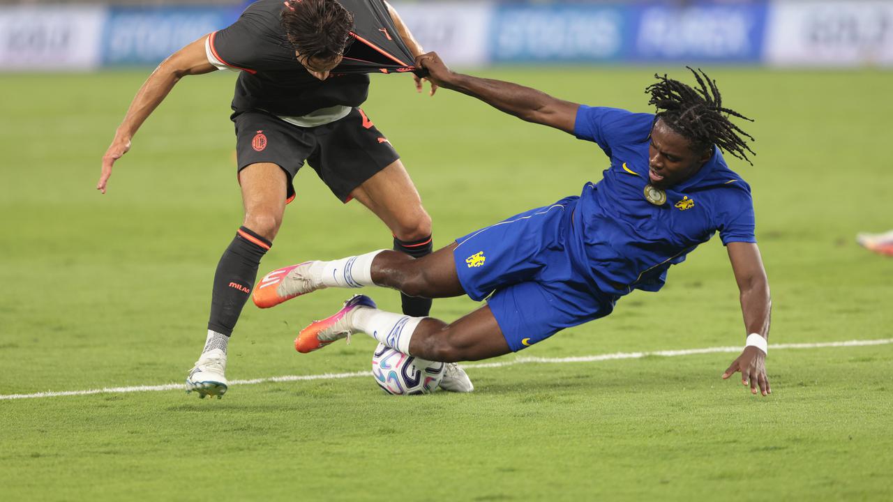 Chelsea Bungkam AC Milan 3-0