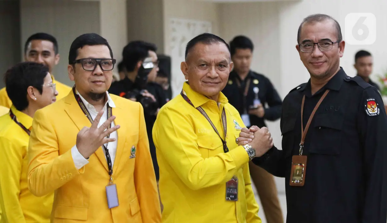 Partai Golongan Karya (Golkar) tiba di kantor Komisi Pemilihan Umum (KPU) pada Minggu (14/5/2023) pukul 20.08 WIB.