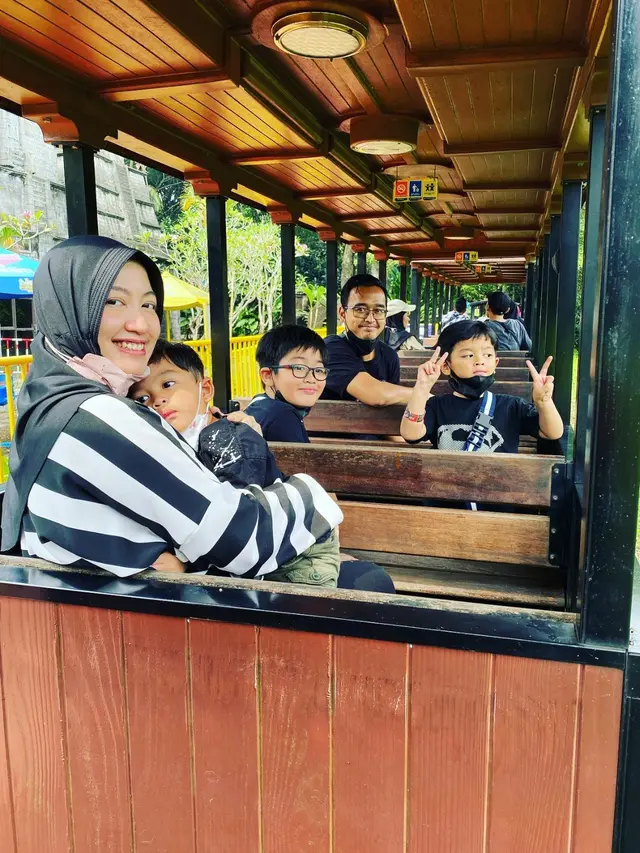 Maissy bersama keluarganya (Instagram/pramaisshelarinda)