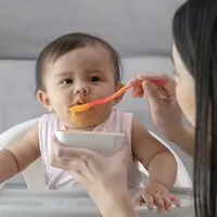 MPASI Awal Bayi: Makanan Pertama yang Disarankan oleh Dokter Anak./Copyright depositphotos.com/tonefotografia