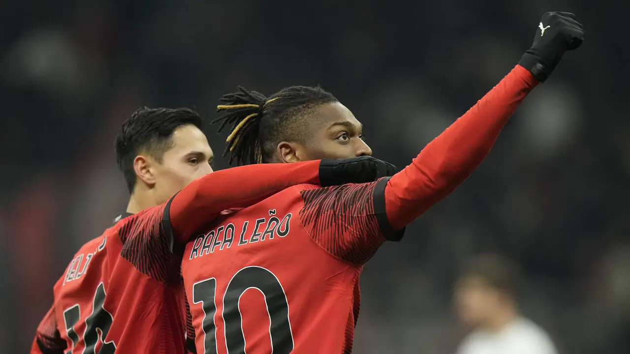 Foto: Diwarnai Dua Kartu Merah, AC Milan Disingkirkan Atalanta pada Perempatfinal Coppa Italia 2023/2024