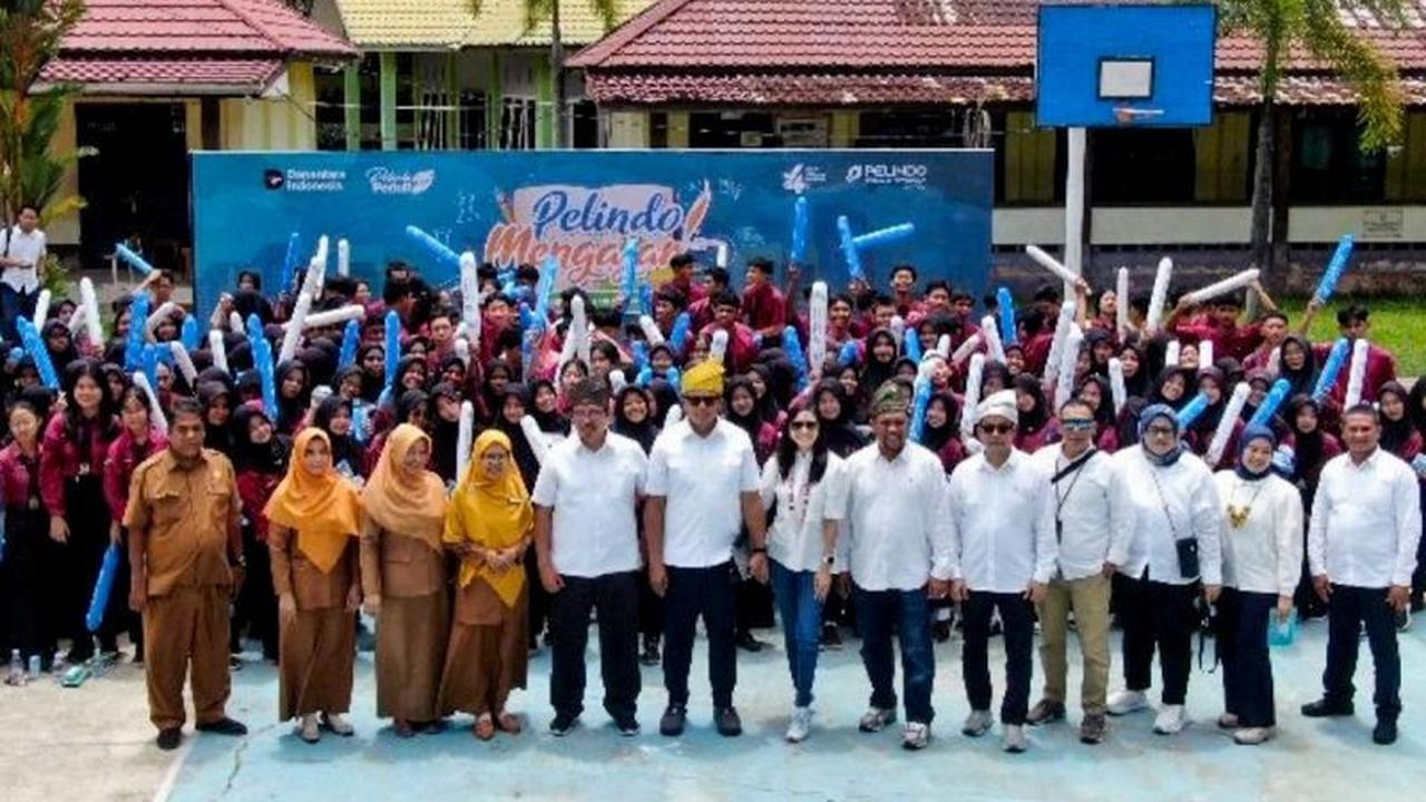 Tahukah Anda? IPC TPK Kuatkan Literasi Logistik Pelindo Mengajar di Mempawah, Siapkan Generasi Muda Hadapi Globalisasi