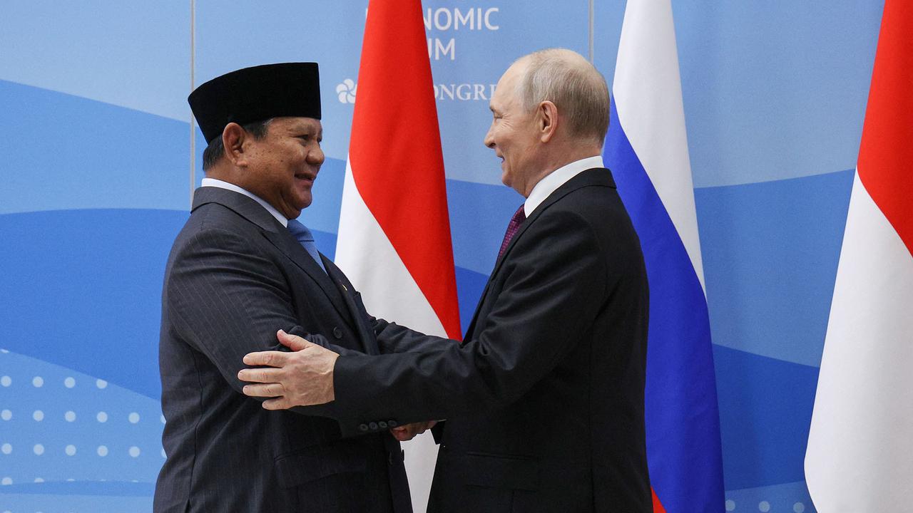 Prabowo dan Putin Bahas Kemitraan Indonesia Rusia di Vladivostok
