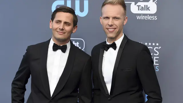 Benj Pasek dan Justin Paul