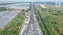 H-3 kendaran para pemudik mulai memadati tol cikampek. (Liputan6.com/Angga Yuniar)