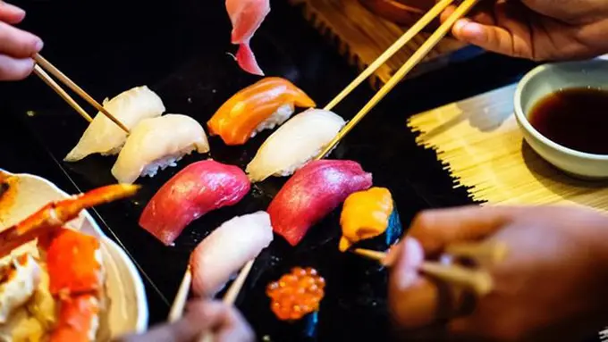 Porsi sehat makan sushi/copyright Pexels.com/rawpixel.com