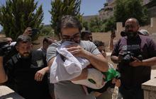 FOTO: Bayi Palestina Tewas Setelah Mobil Keluarga Ditembak Israel