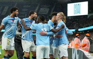 Skuad&nbsp;Manchester City merayakan gol Erling Haaland ke gawang Liverpool di pekan ke-11 Liga Inggris 2025/2026 di Etihad Stadium, Minggu (09/11/2025). (AP Photo/Jon Super)