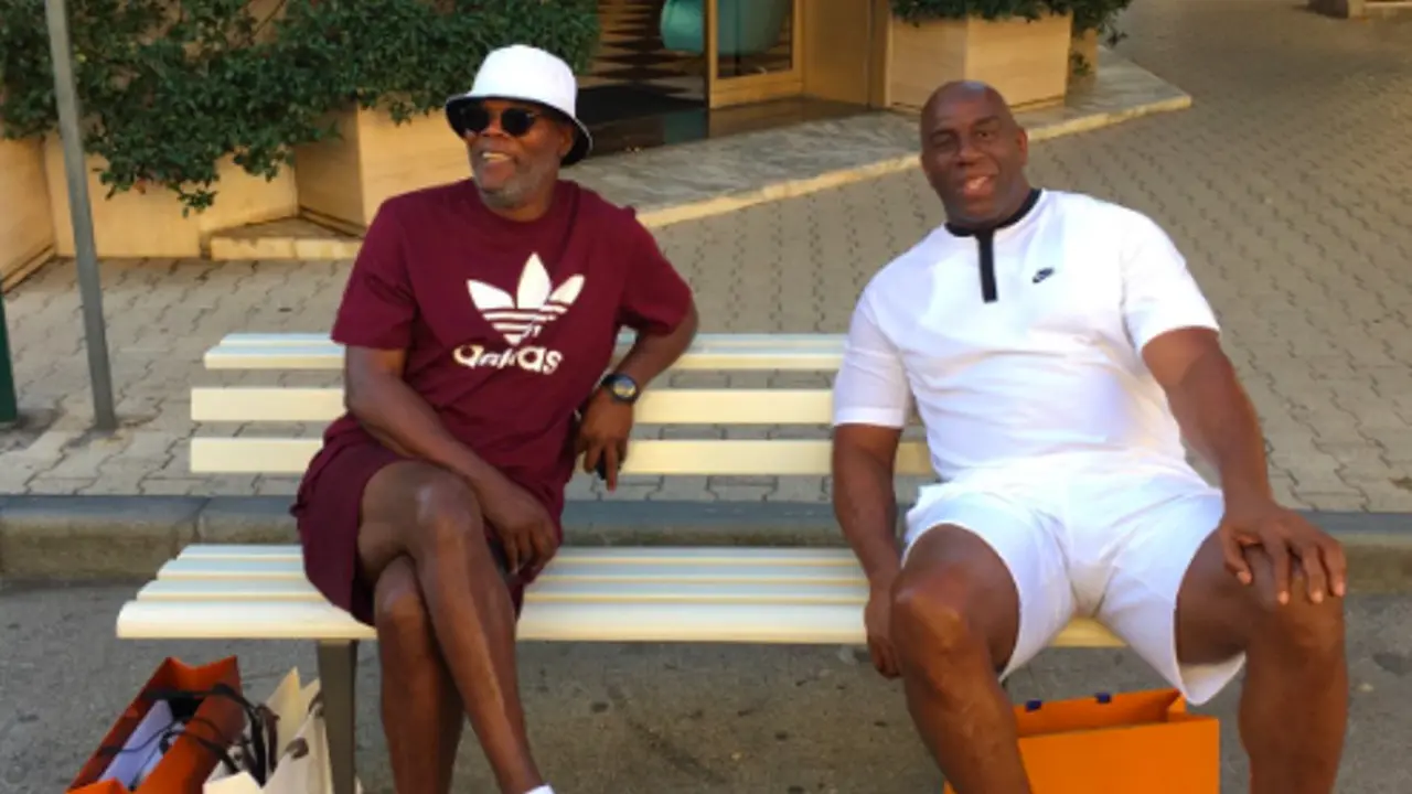 Tampil Santai, Samuel L Jackson dan Magic Johnson Disangka Imigran Malas