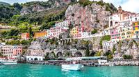 Amalfi, Italia. (dok. unsplash/Tom Podmore)