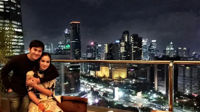 Marsha Timothy dan Vino G. Bastian