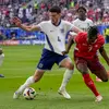 Inggris Masih Tunggu Lampu Hijau untuk Mainkan Declan Rice