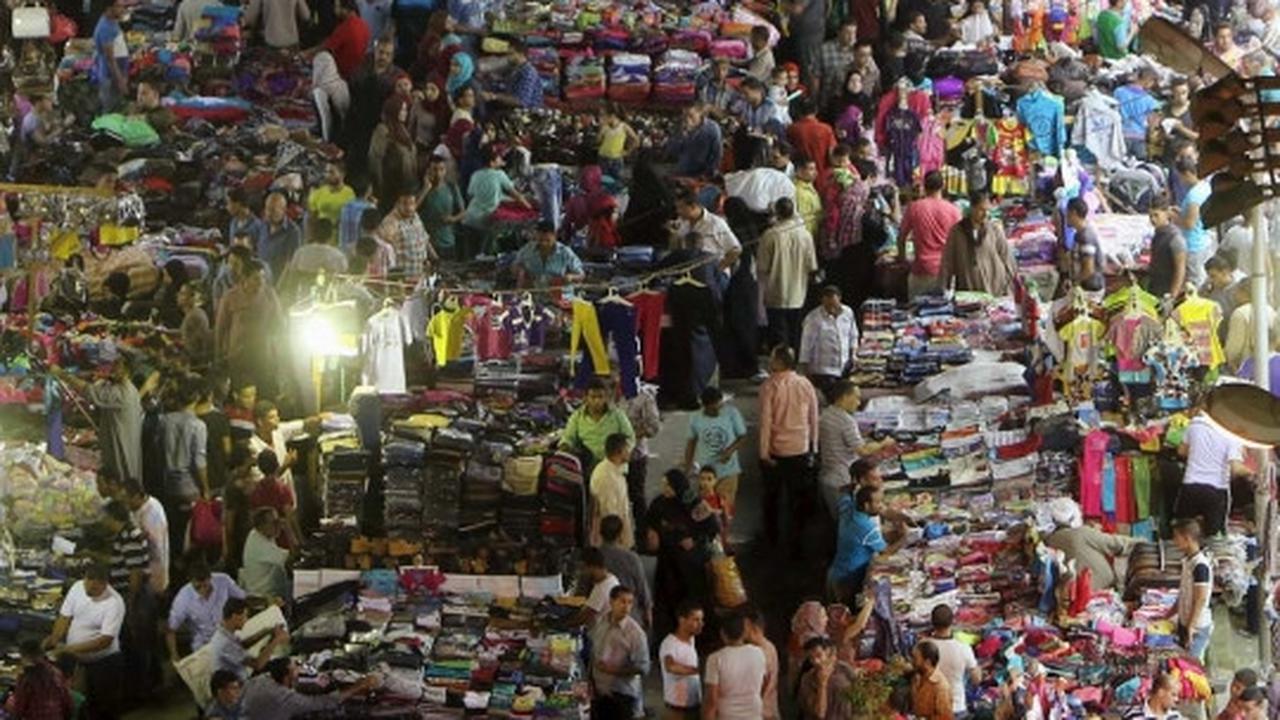 Melihat keramaian 'Pasar Tanah Abang' di Mesir jelang Lebaran