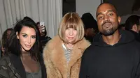 Kim Kardashian Pakai Baju Stocking Seluruh Badan 