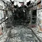 Kereta subway di Korea Selatan yang hangus terbakar, akibat ulah gagal seorang pria yang hendak bunuh diri. (KJClub.com)