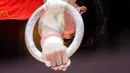 <p>Pesenam China, Zhang Boheng beraksi pada nomor gelang-gelang final aparatus putra Kejuaraan Dunia Gimnastik 2025 di Indonesia Arena, Senayan, Jakarta, Jumat (24/10/2025). (Bola.com/Bagaskara Lazuardi)</p>