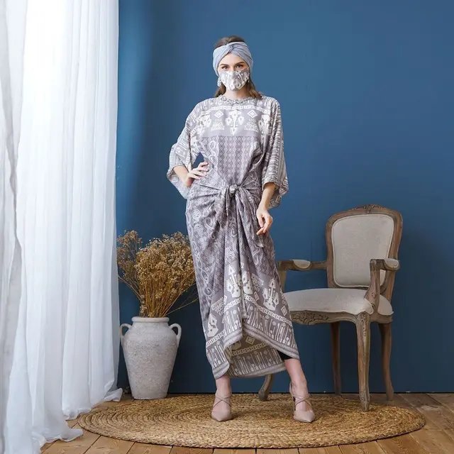 12 Inspirasi Baju Lebaran 2020 Desainer Lokal Kurasi Celebrity Fashion Stylist Fashion Fimela Com