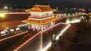 Foto dari udara yang diabadikan pada 14 Juni 2020 memperlihatkan pemandangan malam di kota kuno Zhengding di Shijiazhuang, Provinsi Hebei, China utara. (Xinhua/Xu Jianyuan)