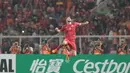 Marko Simic melompat saat merayakan gol ketiganya ke gawang Tampines Rovers pada laga Piala AFC 2018 di Stadion Utama GBK, Senayan, Jakarta (28/2/2018). Simic mencetak tiga gol untuk Persija. (Bola.com/Nick Hanoatubun)