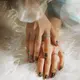 Gem nails membawa rhinestone warna-warni ke permukaan kuku untuk menciptakan manikur yang mencuri perhatian.
(Foto/Dok: Pixels)