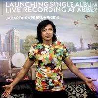 Armand Maulana terbangun dengan kabar meninggalnya Yanni Libels