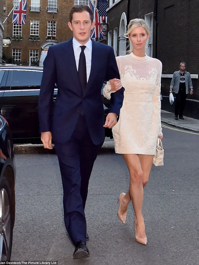 Nicky Hilton dan James Rothschild