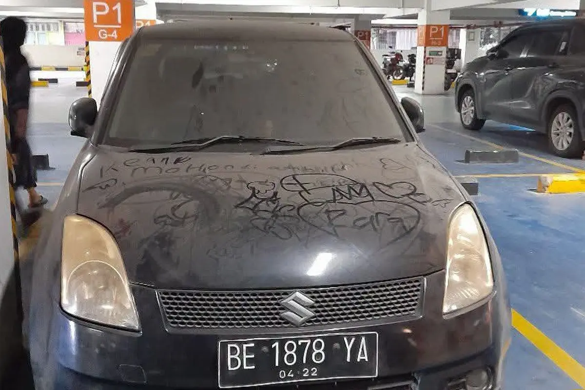 Mobil Misterius yang Terparkir 4 Tahun di Bandara Lampung, Tagihan Parkir Tembus Rp100 Juta