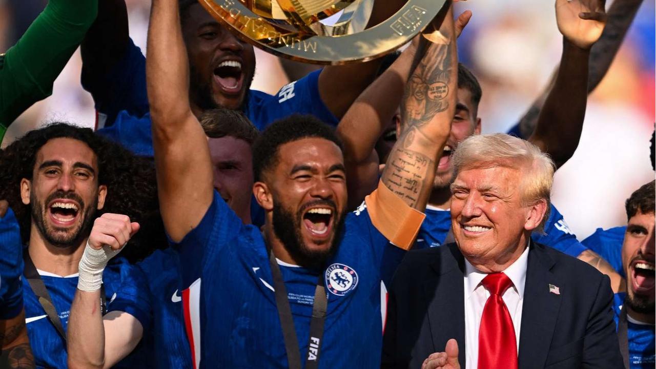 Momen Donald Trump Ikut Selebrasi Juara Piala Dunia Antarklub, Bikin Pemain Chelsea Bingung