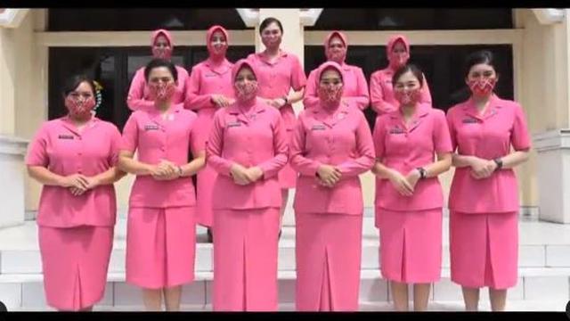 Dulu Pernah Viral, Ini 6 Pesona Rica Andriani Kenakan Seragam Bhayangkari