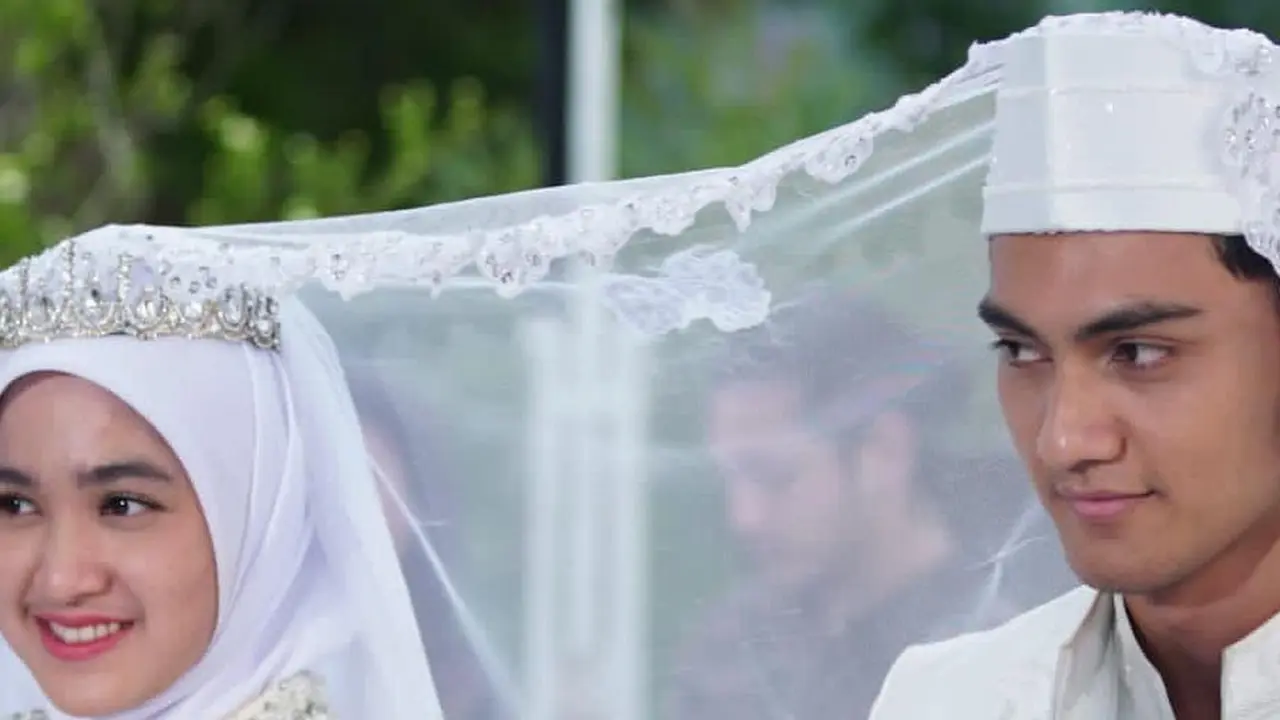 Adegan pernikahan Madina dan Attar diperankan Cut Syifa dan Vicky Kalea dalam Love Story The Series (Foto: Instagram @sinetron.sctv)