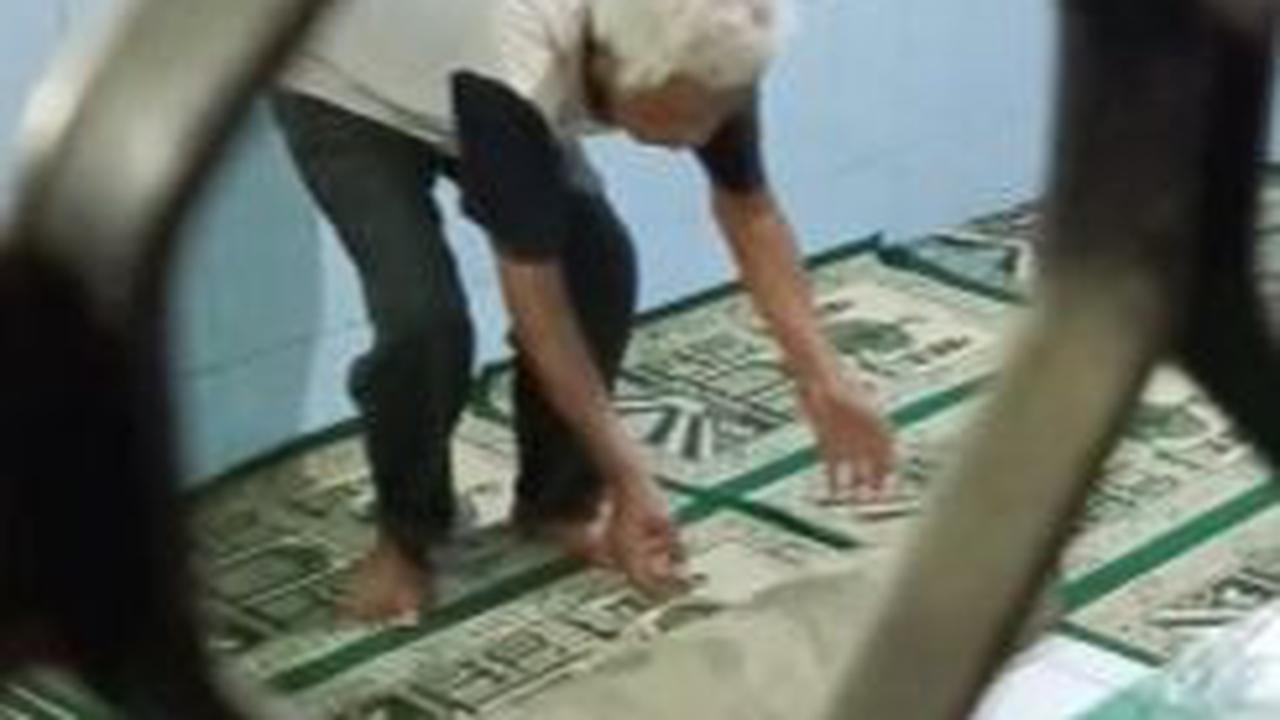 Kisah Abah Apih ini pun mencuri perhatian. Salah satunya adalah pemilik akun TikTok tsyyarbla_. <br>