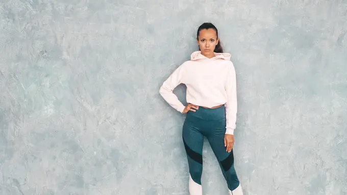 Tips Memilih One Set Sporty yang Nyaman Agar Tampil Fashionable Saat Berolahraga (photo by freepik.com)