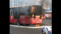 Bus Transjakarta Terbakar di Gatot Subroto, Penumpang Dievakuasi
