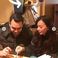 Asmirandah merayakan ulang tahun Jonas Rivanno (Instagram/@asmirandah89)